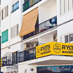 Ten Hostel Ibiza-Stadt